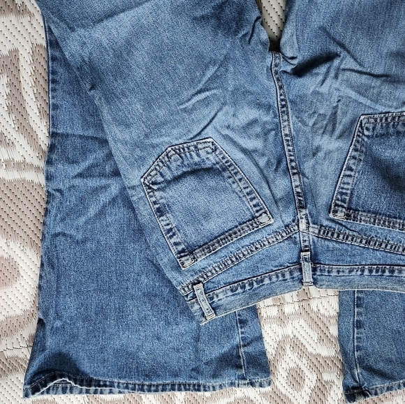 Delia flare leg jean - Picture 4 of 9